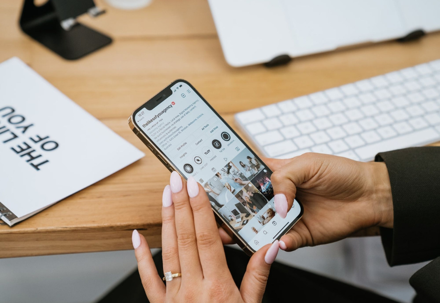From Scroll to Sale: How Modern Marketing is Redefining Consumer Attention
