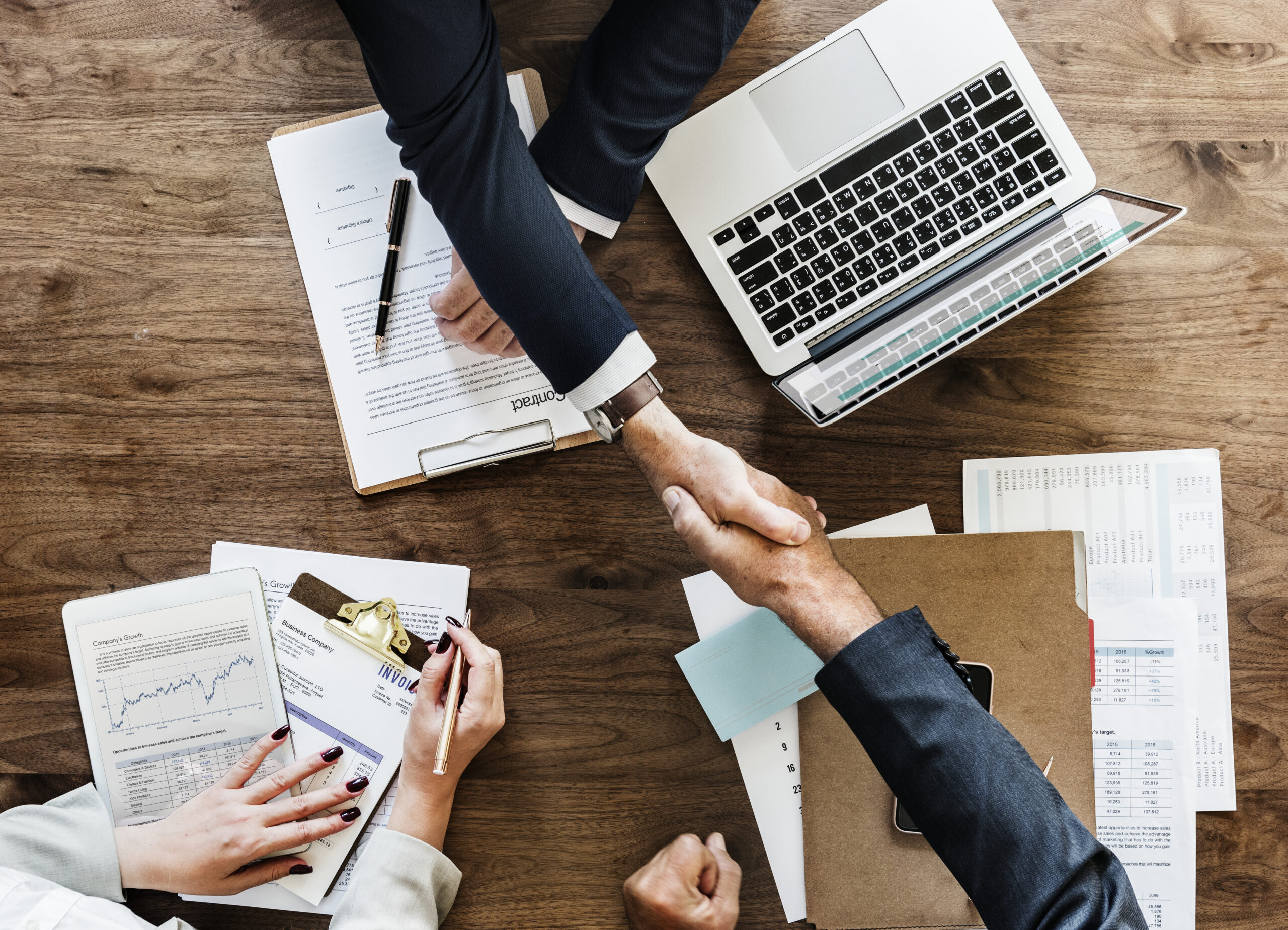 The Unspoken Rules of B2B Event Networking in India